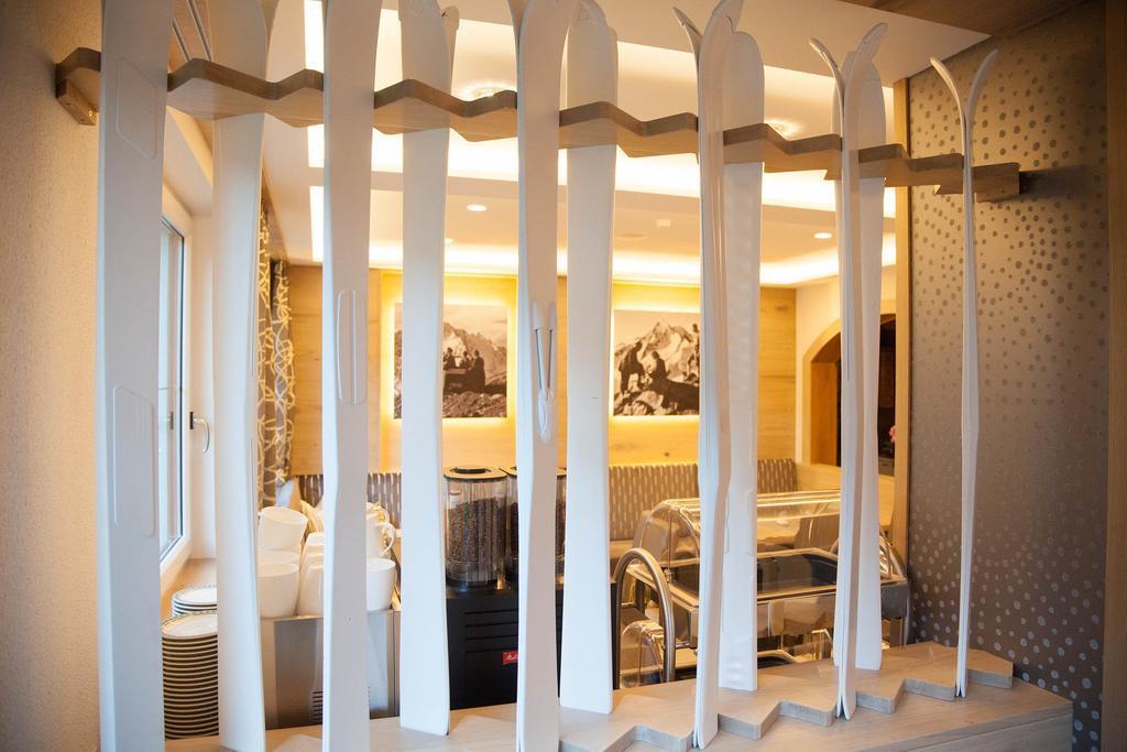 Fruehstueckspension Astoria Solden Bagian luar foto